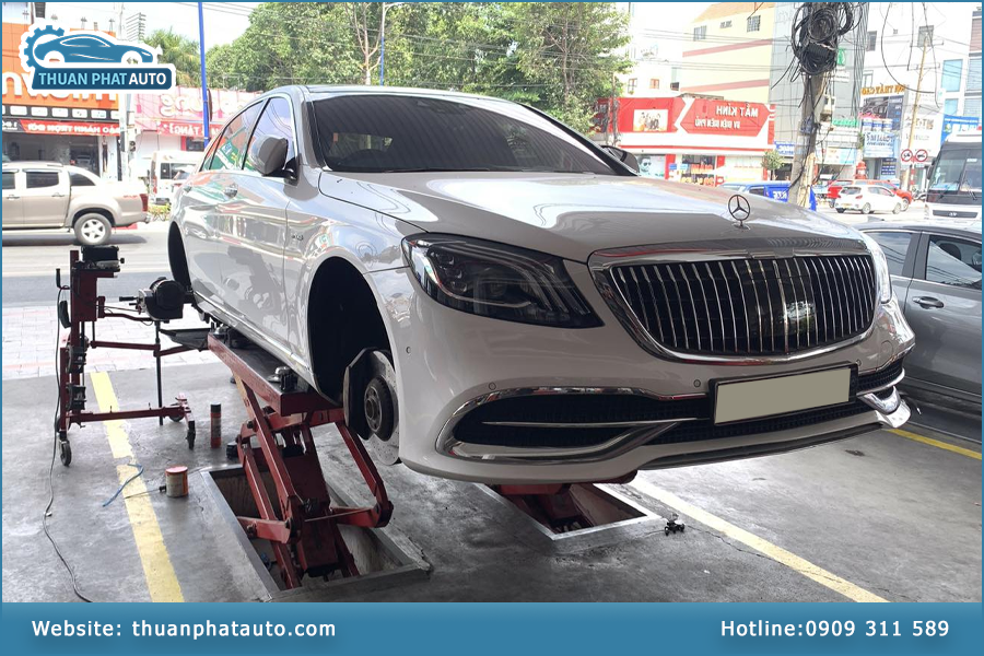 Dịch vụ thay lốp ô tô tại Thuận Phát Auto