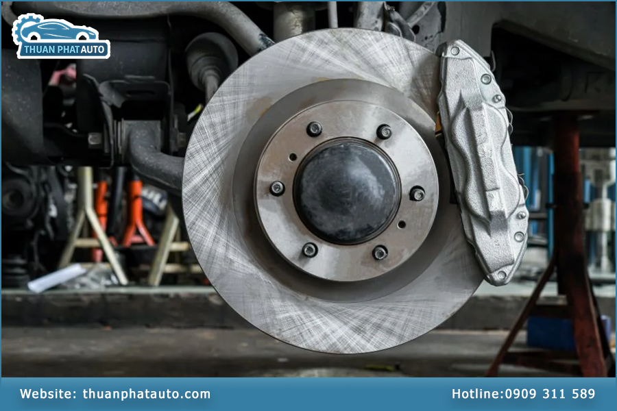 Quy trình bảo dưỡng hệ thống phanh ô tô tại Thuận Phát Auto